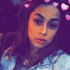 Meet your Posher, Sonia